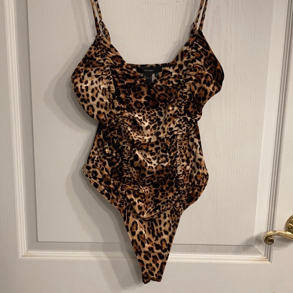 forever 21 leopard body suit - Picture 2 of 5